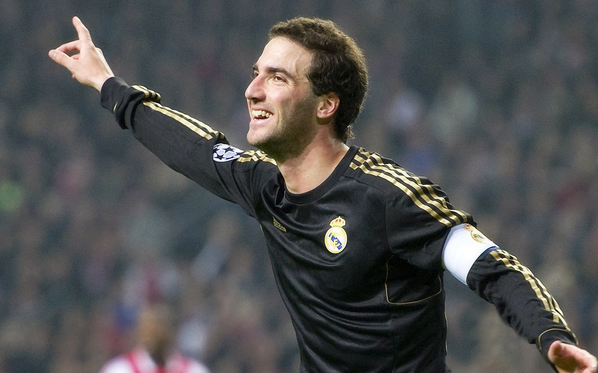 爱游戏体育官方入口-中国足球青训赛事多样化项目吸引更多参与者，中国足球青训大纲内容